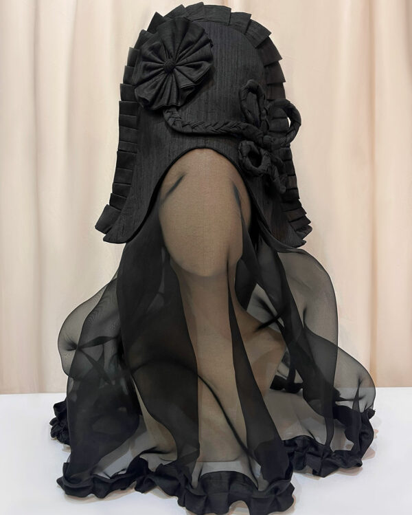 Bicorn Braided Rosette Silk